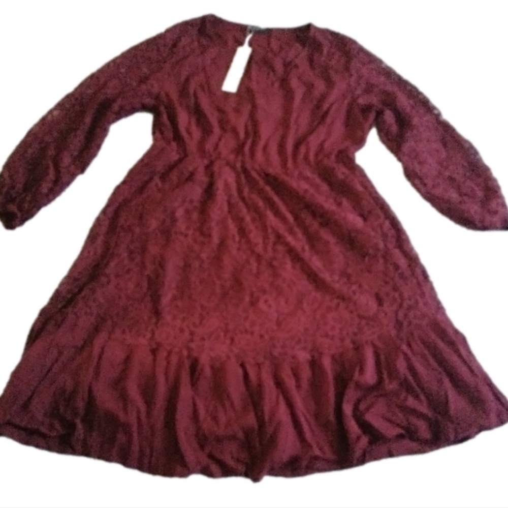NWT BloomChic Midi Sz14/16
